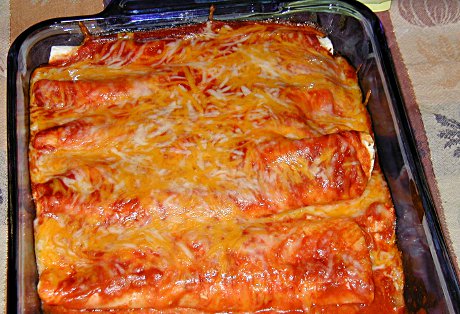 OM NOM NOM NOM chicken enchiladas